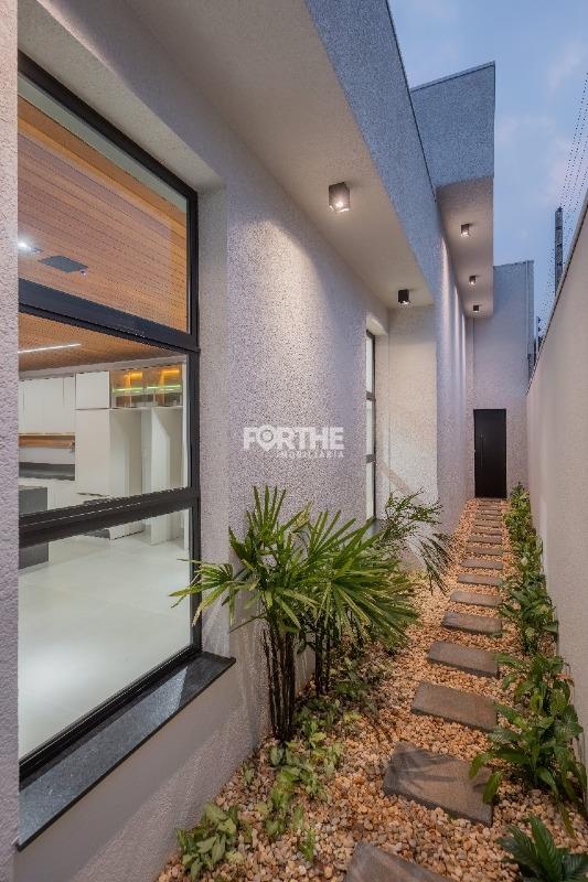 Casa à venda no Tropical II: 