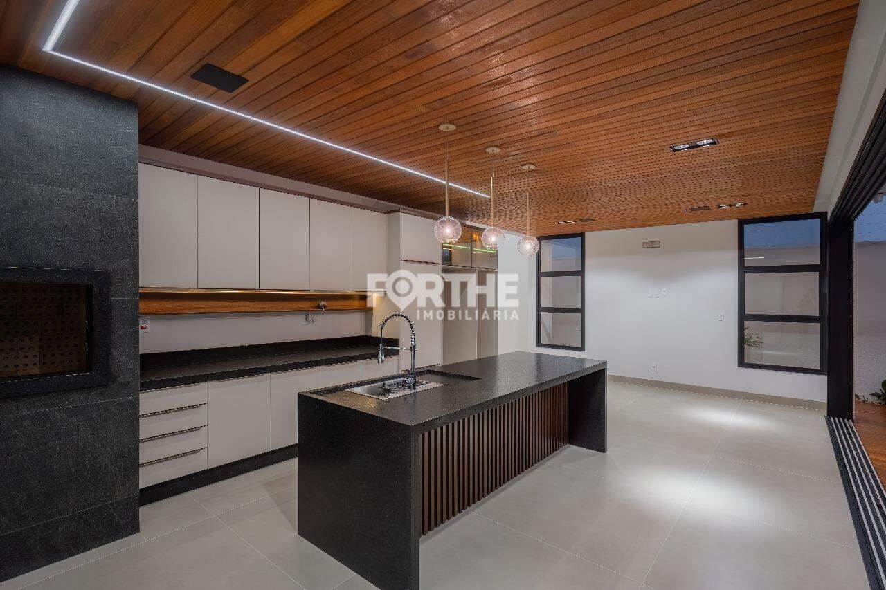 Casa à venda no Tropical II: 