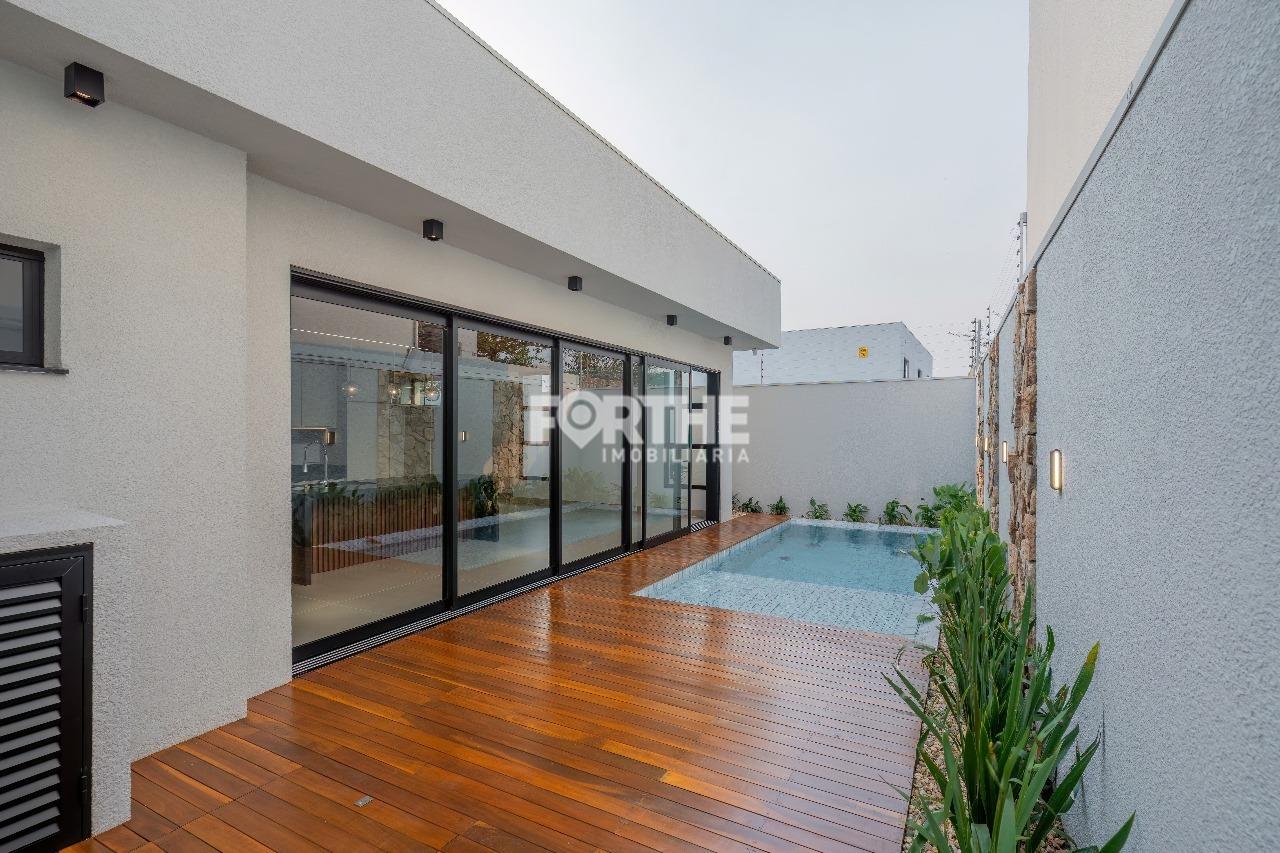 Casa à venda no Tropical II: 