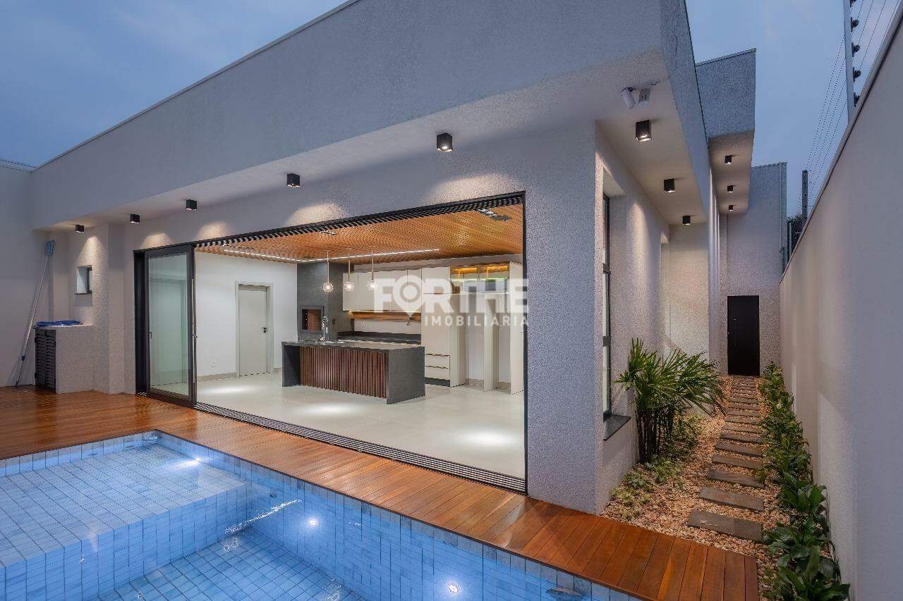 Casa à venda no Tropical II: 