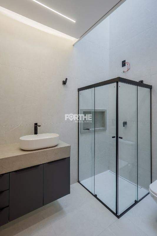 Casa à venda no Tropical II: 