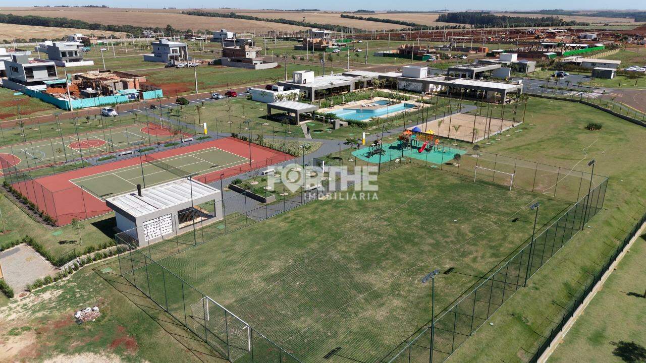 Terreno em condomínio à venda no FAG: 