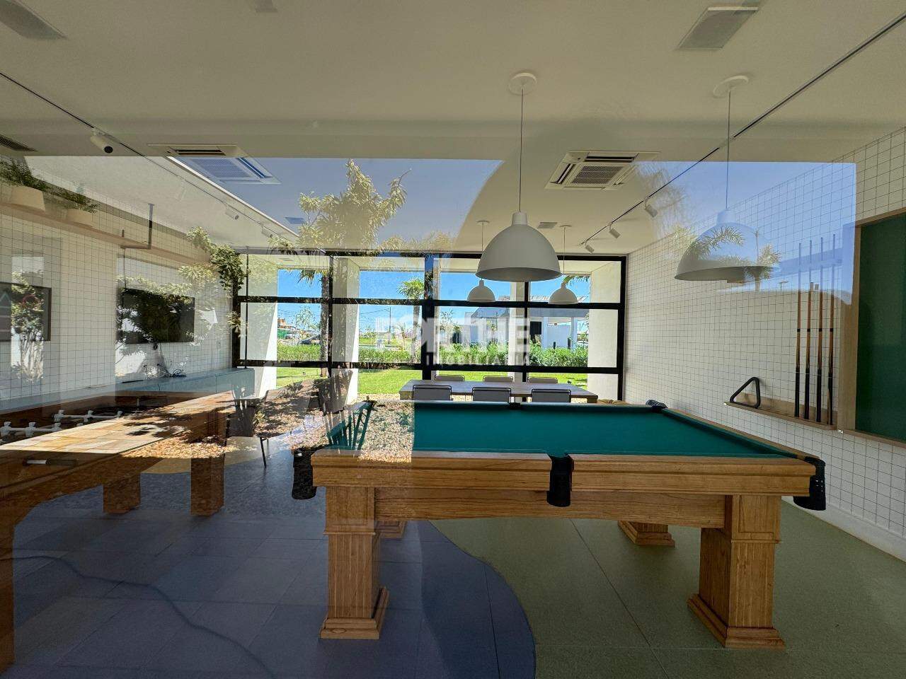 Terreno em condomínio à venda no FAG: 