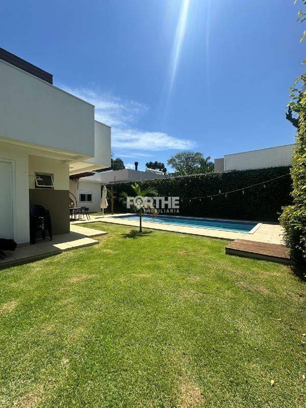 Casa 4 Dormitórios Recanto Tropical 350m²