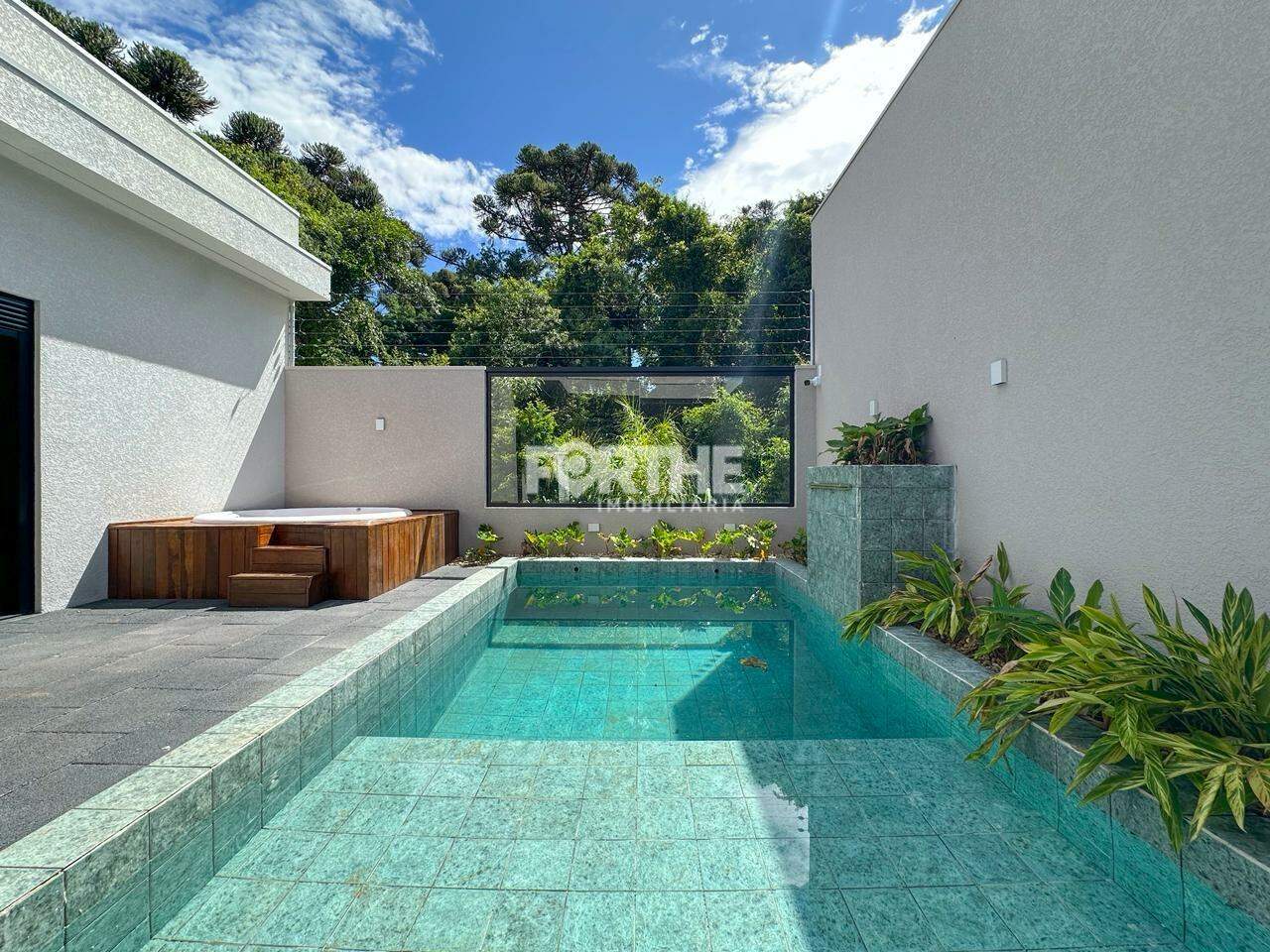 Casa à venda no Recanto Tropical: 