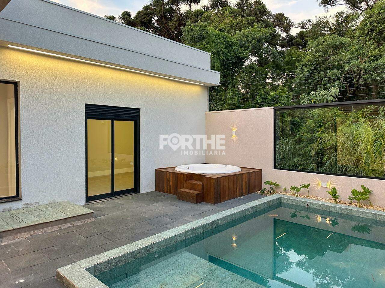 Casa à venda no Recanto Tropical: 