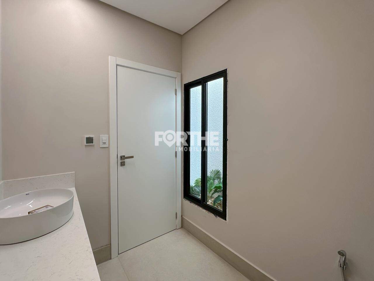 Casa à venda no Recanto Tropical: 