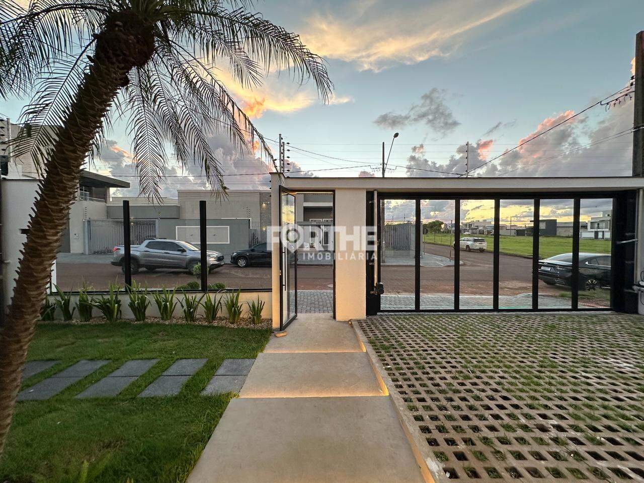 Casa à venda no Recanto Tropical III: 