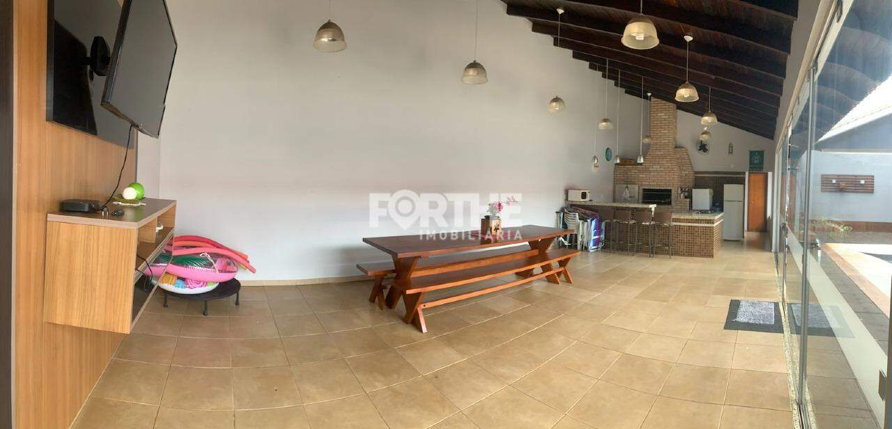 Casa à venda no Recanto Tropical: