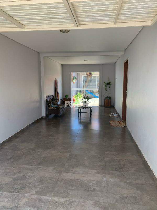 Casa à venda no Recanto Tropical: 