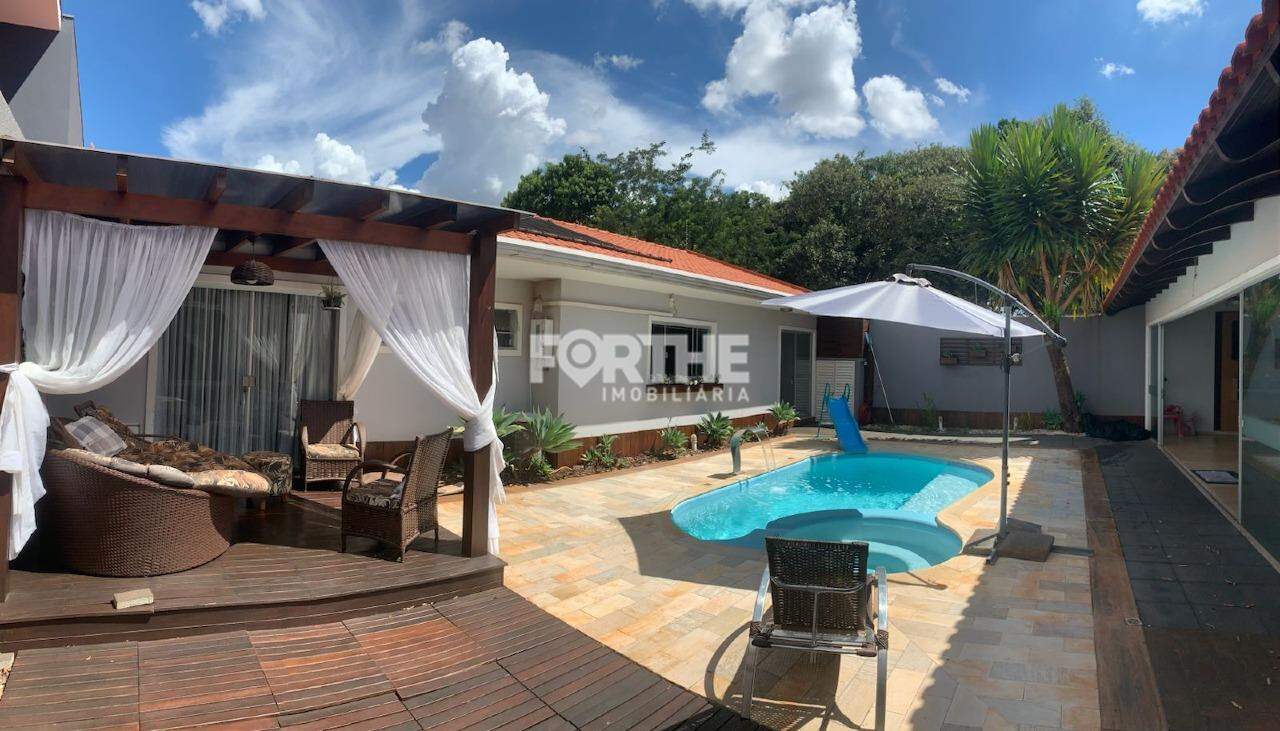 Casa à venda no Recanto Tropical: