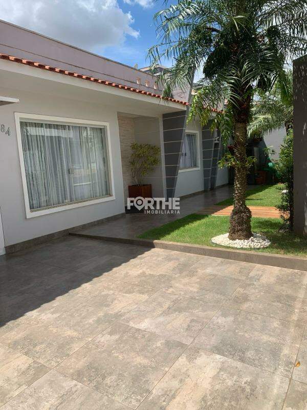 Casa à venda no Recanto Tropical: 