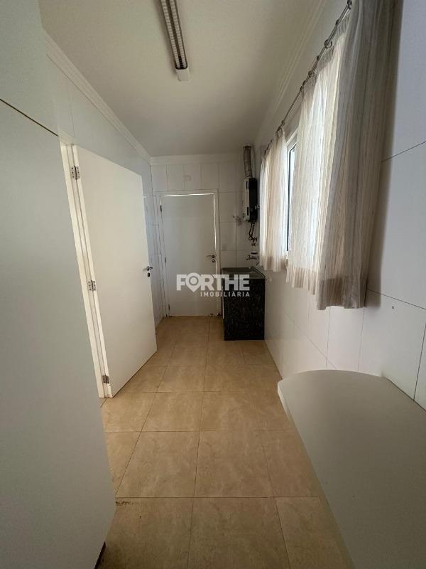 Casa em Condomínio à venda no Country: 