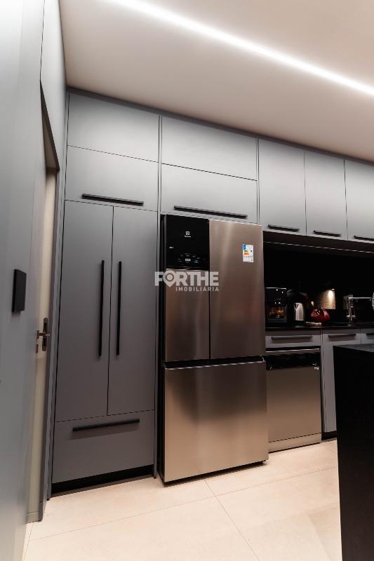 Sobrado em condomínio à venda no FAG: