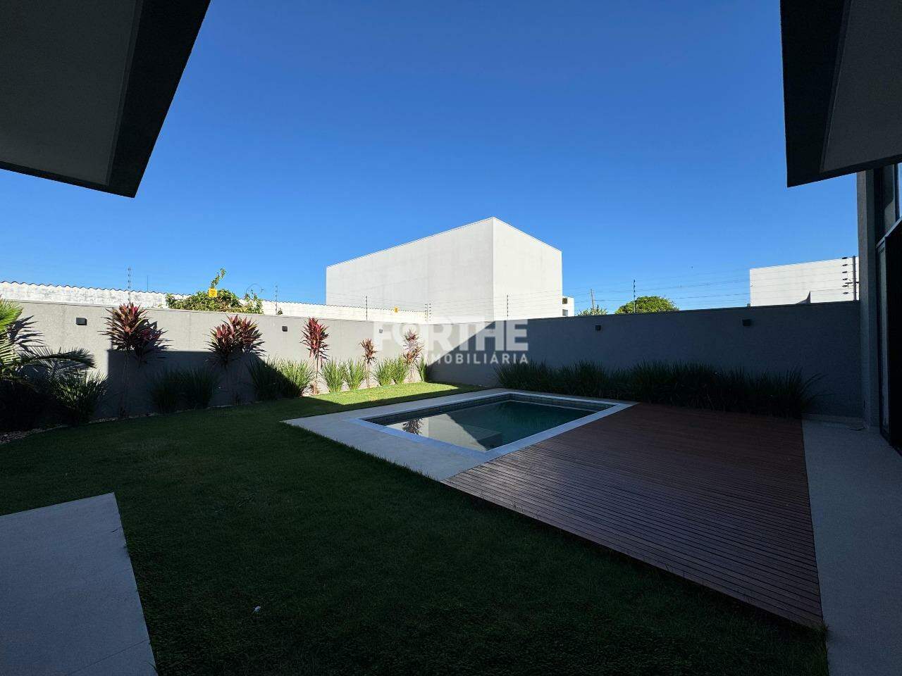 Casa à venda no Recanto Tropical II: 