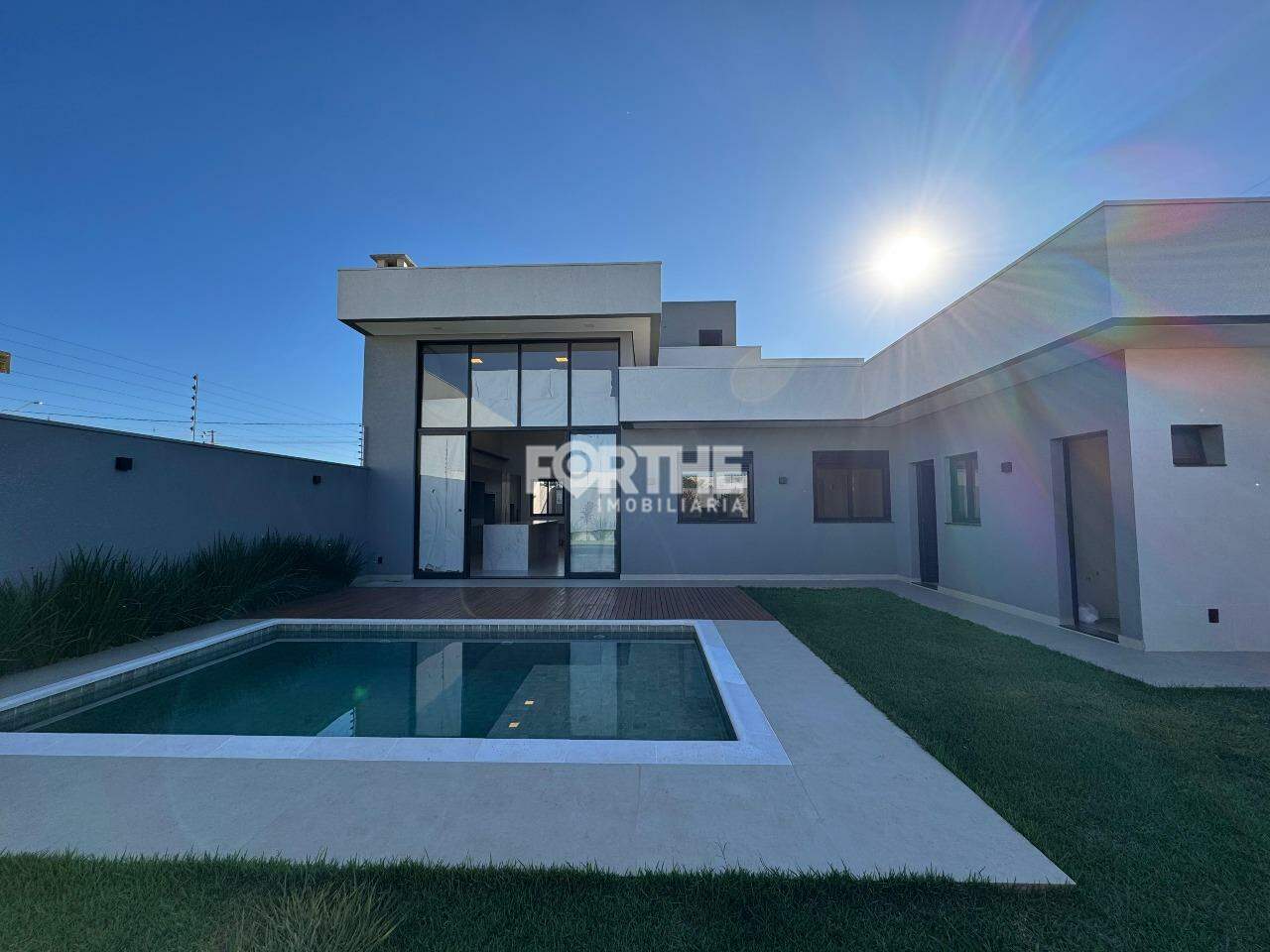 Casa à venda no Recanto Tropical II: 