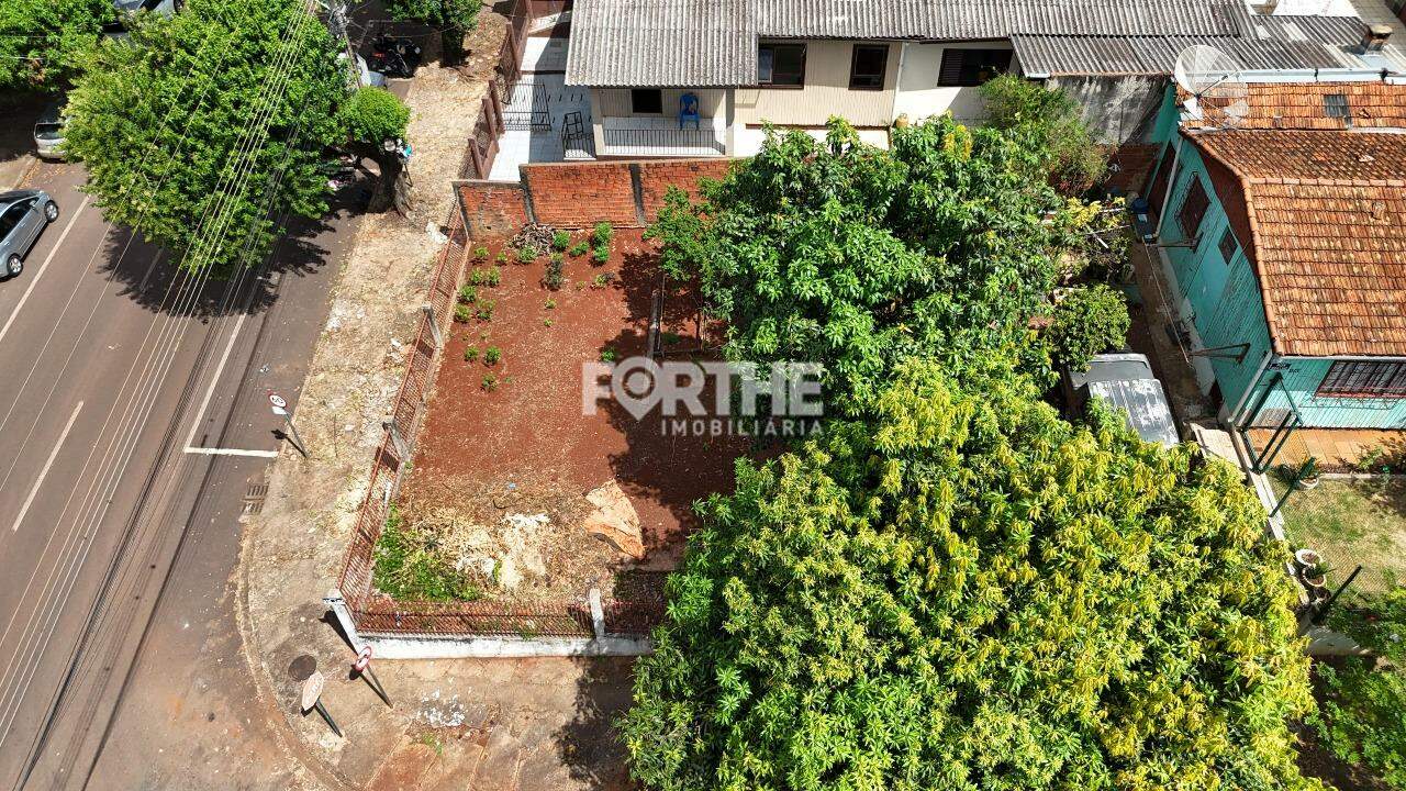 Terreno à venda no Centro: 