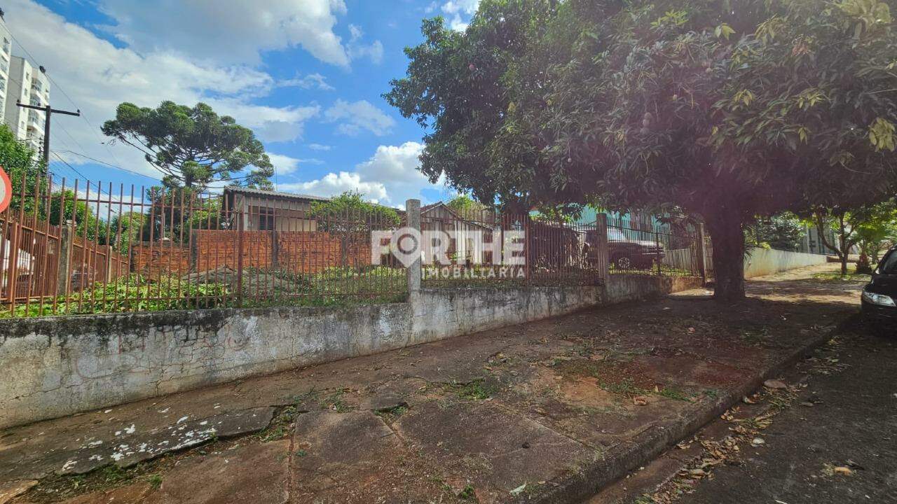 Terreno à venda no Centro: 