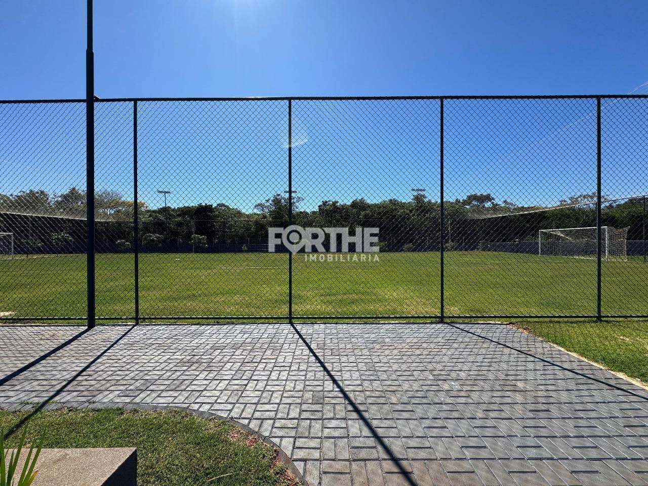 Terreno em condomínio à venda no FAG: 