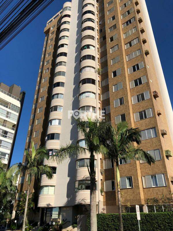 Apartamento 3 Dormitórios Centro 124m²