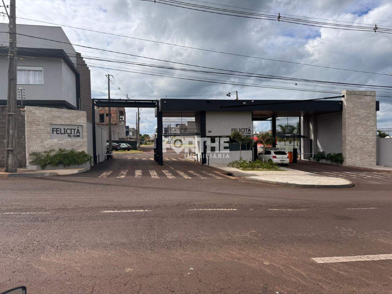 Terreno em condomínio à venda no FAG: 