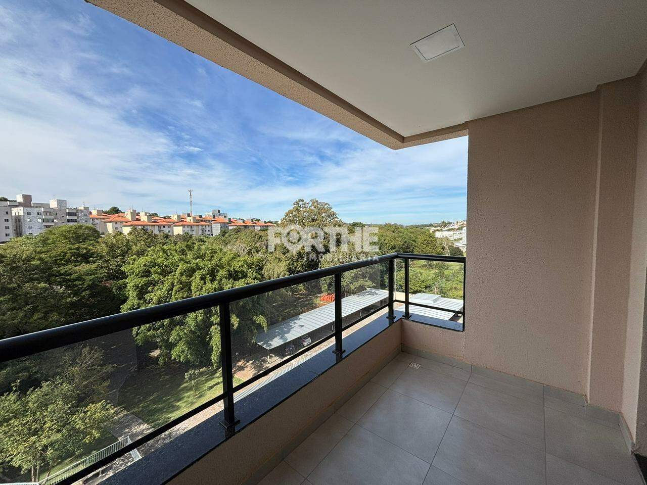 Apartamento para aluguel no Pioneiros Catarinenses: 