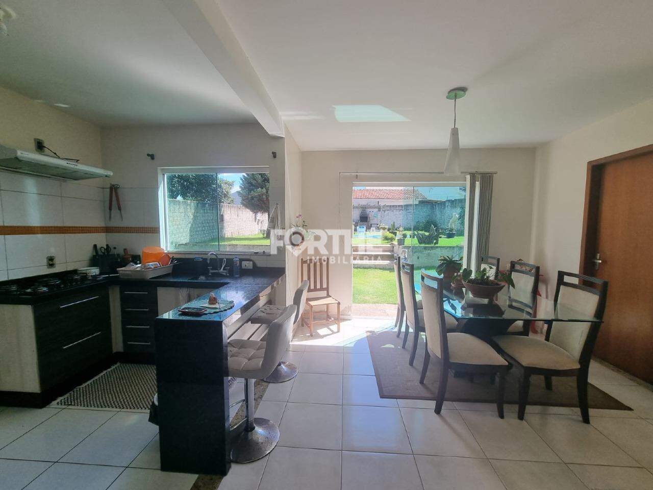 Sobrado à venda no Maria Luiza: 