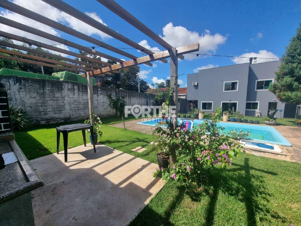 Sobrado à venda no Maria Luiza: 