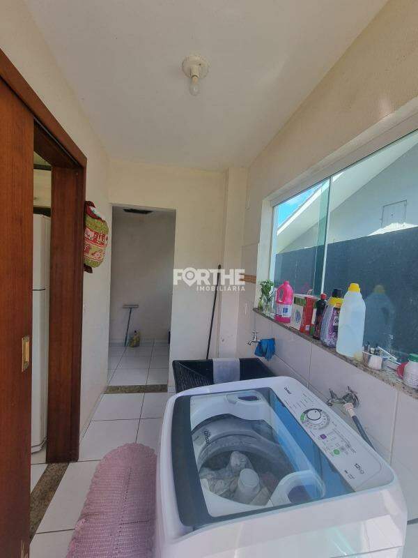 Sobrado à venda no Maria Luiza: 