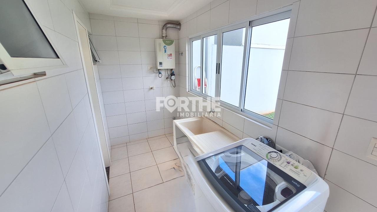 Sobrado em condomínio à venda no FAG: 