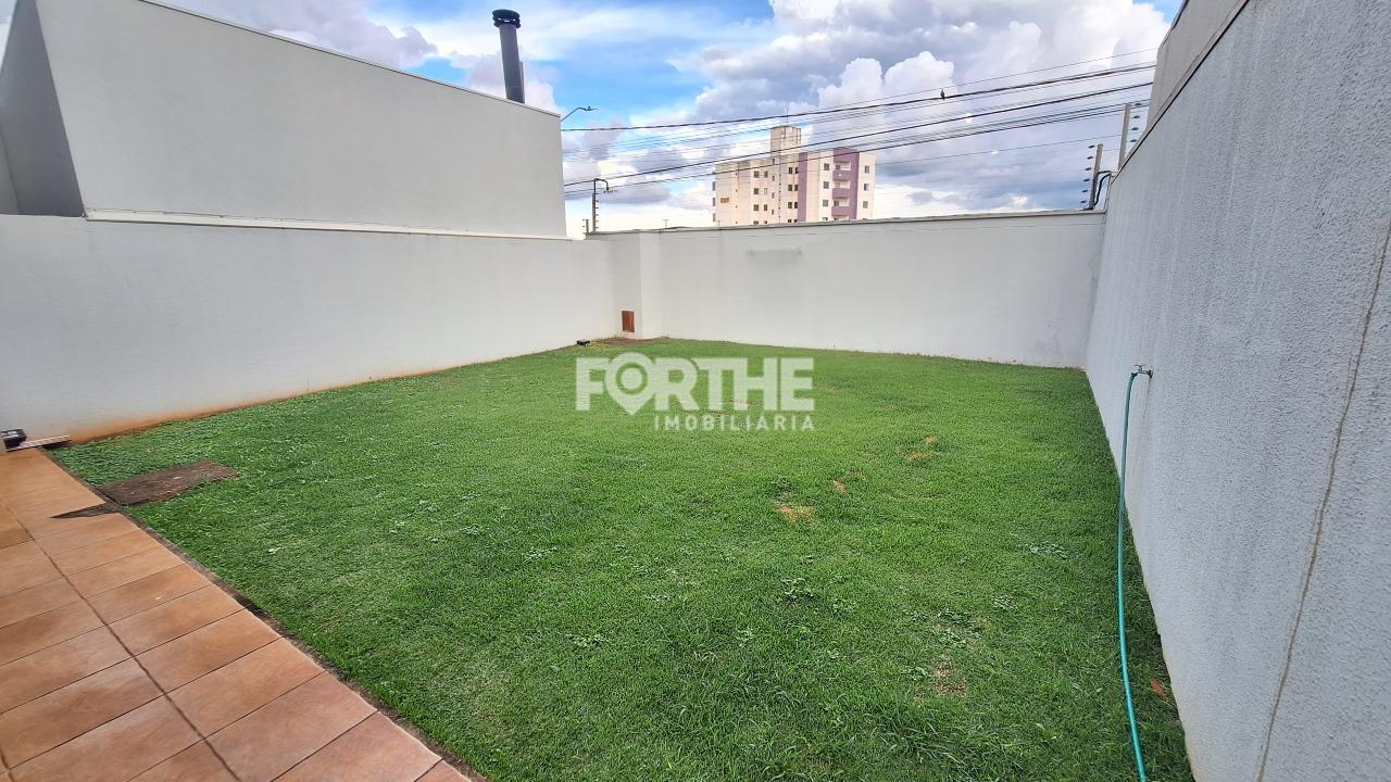 Sobrado em condomínio à venda no FAG: 