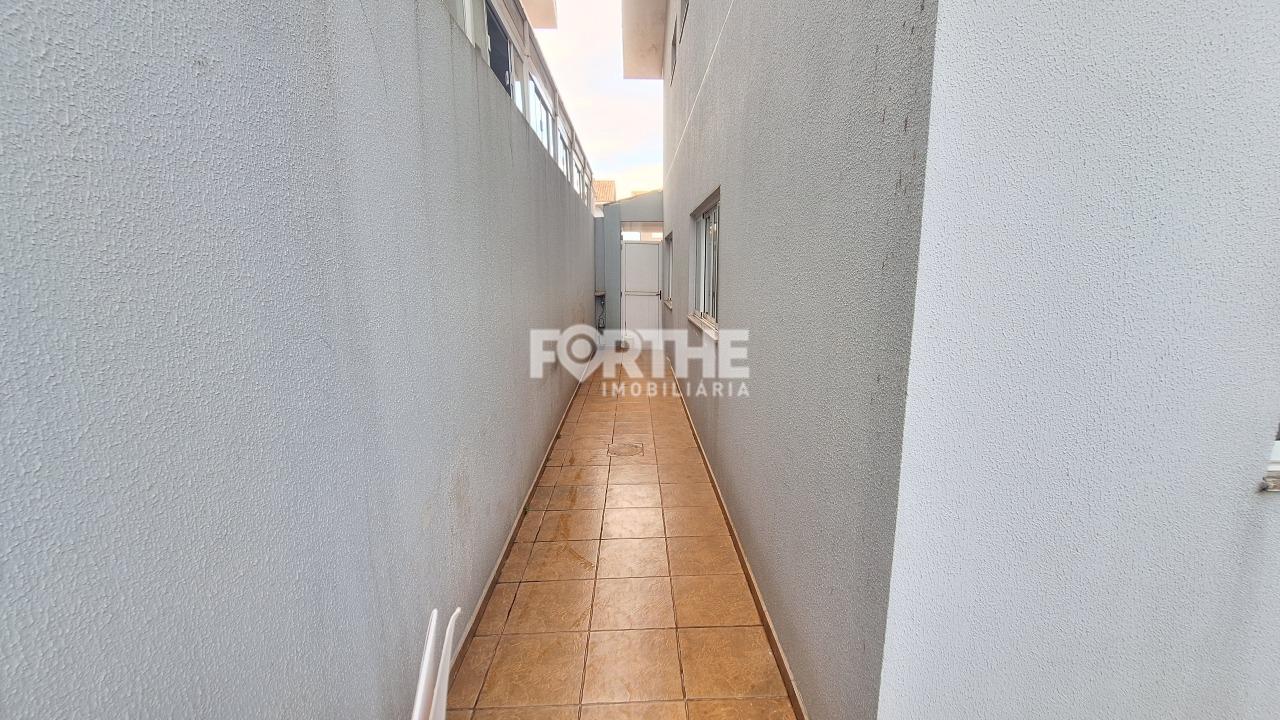 Sobrado em condomínio à venda no FAG: 