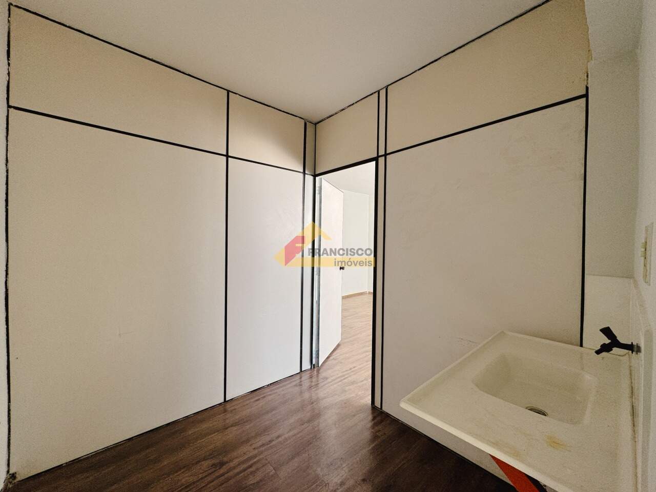 Sala para aluguel no Centro: