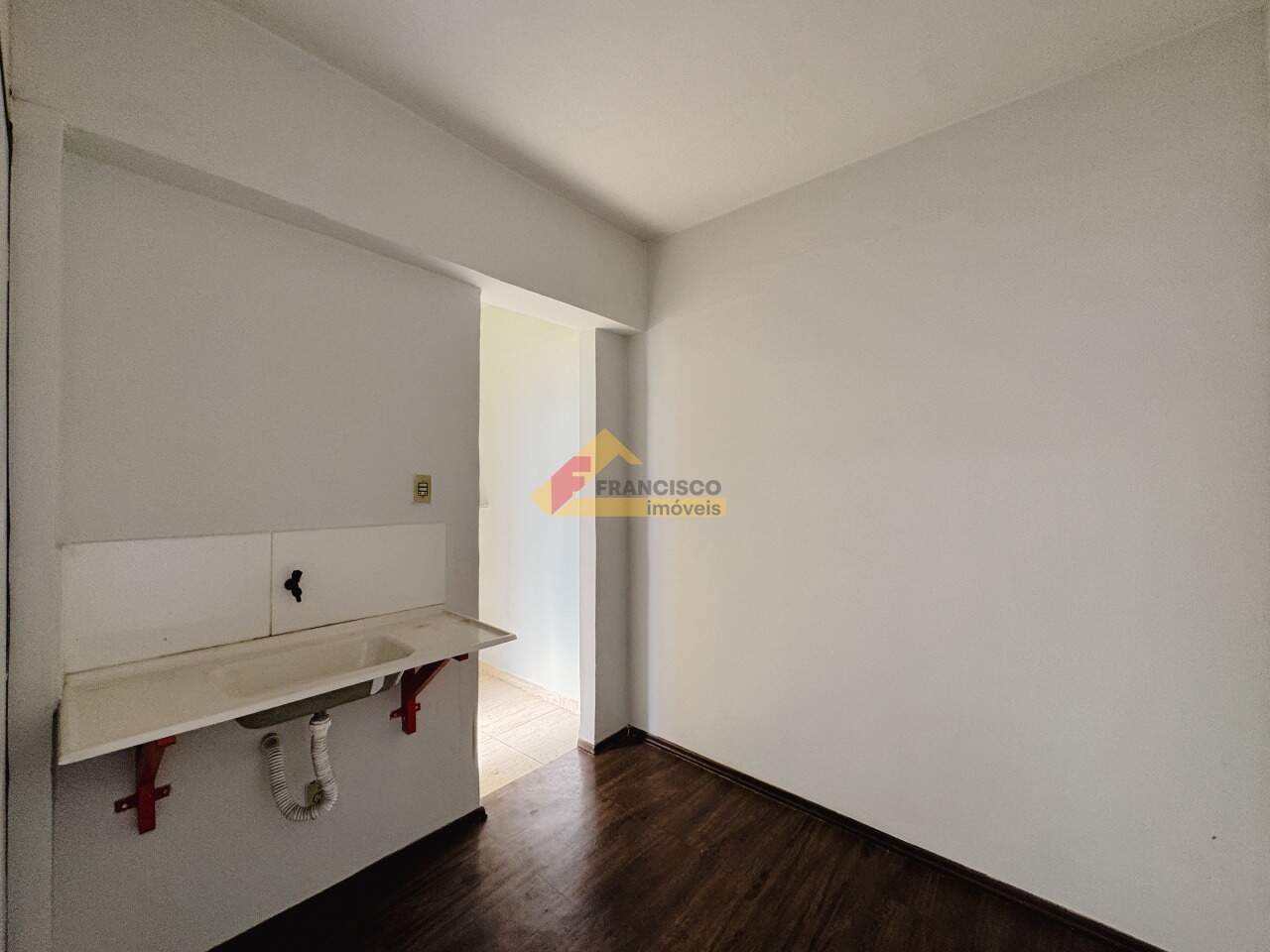 Sala para aluguel no Centro: