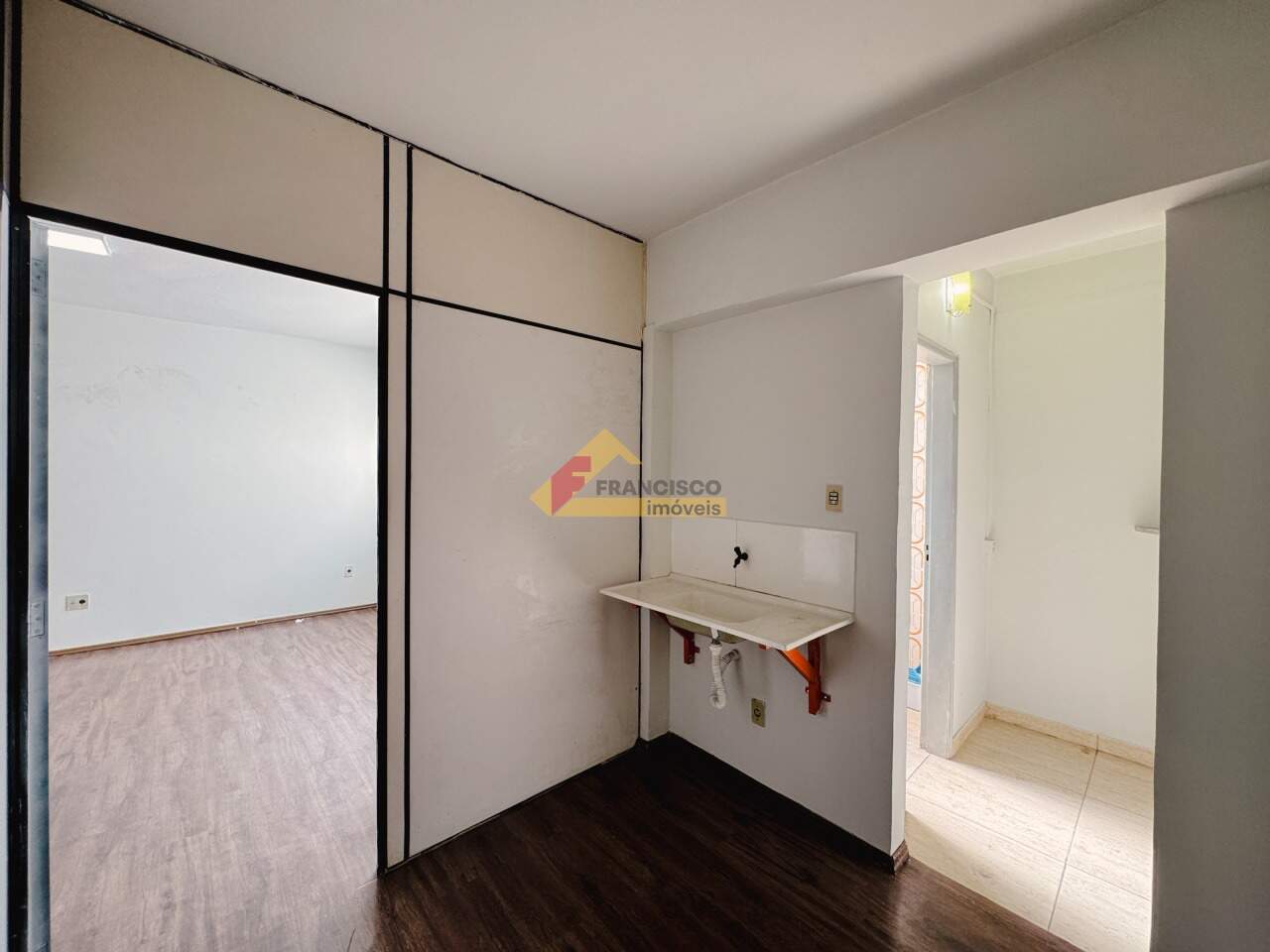 Sala para aluguel no Centro: