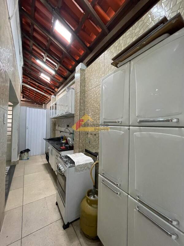 Casa Comercial para aluguel no Bom Pastor: