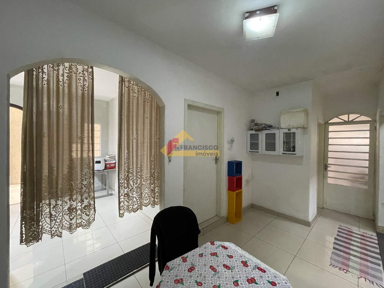 Casa Comercial para aluguel no Bom Pastor:
