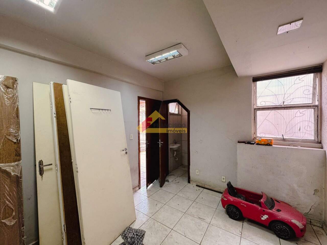 Casa Comercial para aluguel no Centro: