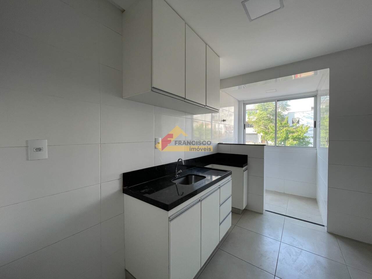 Apartamento para aluguel no Manoel Valinhas: