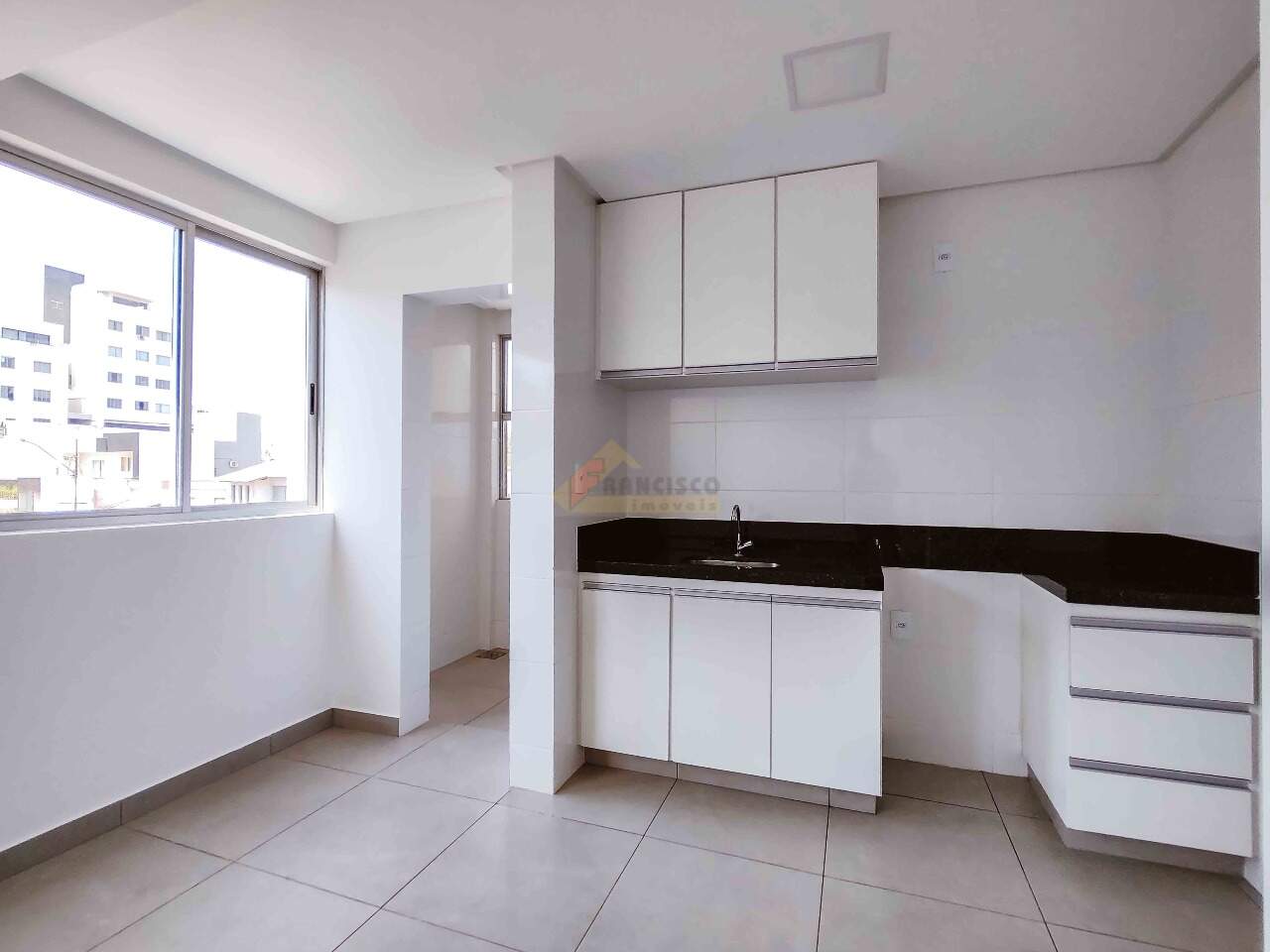 Apartamento para aluguel no Manoel Valinhas: