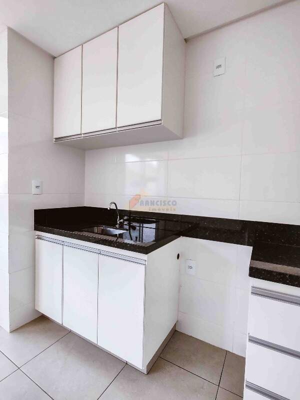 Apartamento para aluguel no Manoel Valinhas: