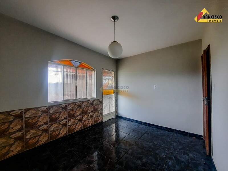 Casa para aluguel no Santa Tereza: