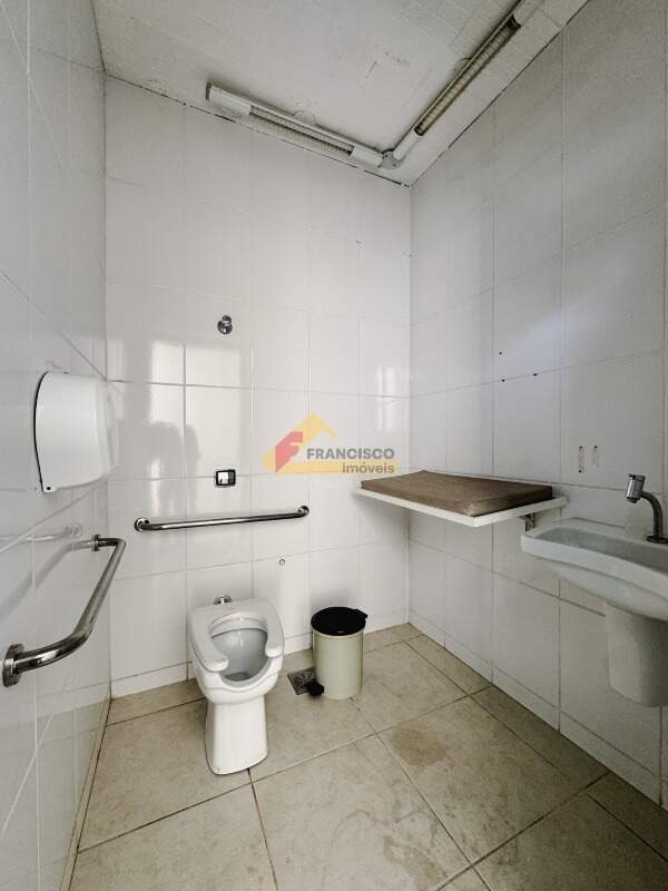 Casa Comercial para aluguel no Centro: