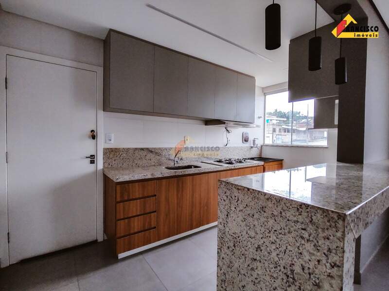 Apartamento para aluguel no Sagrada Família: