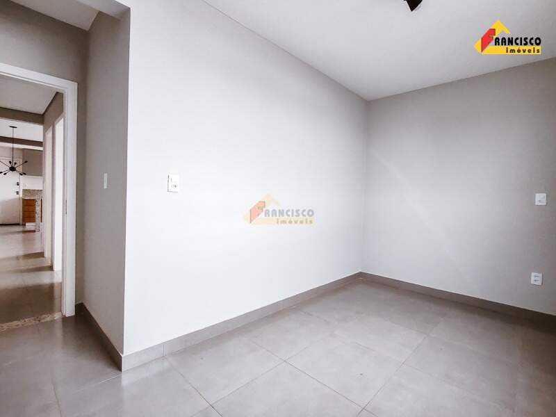 Apartamento para aluguel no Sagrada Família: