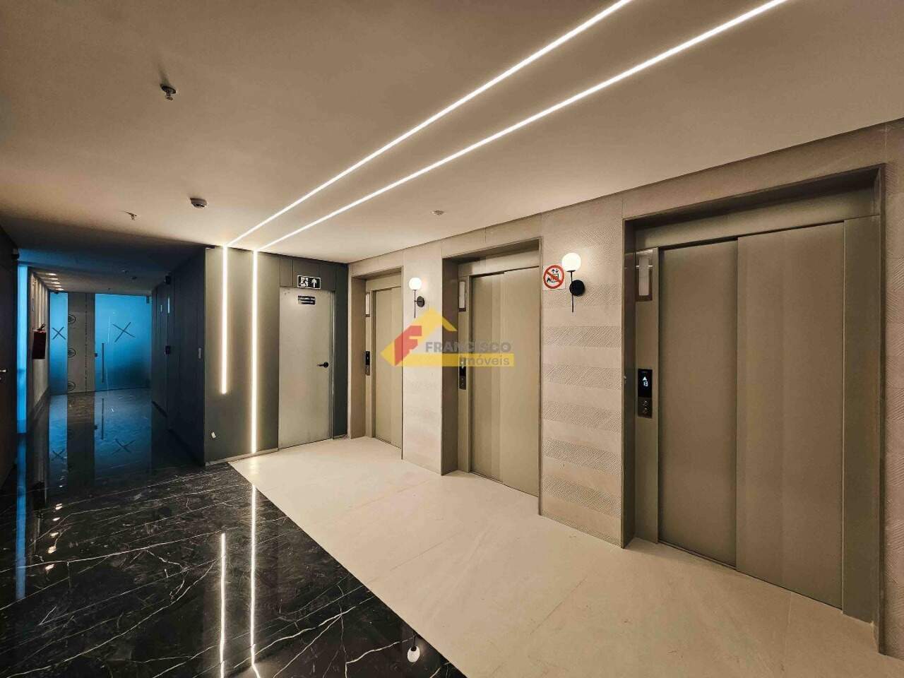 Sala para aluguel no Centro: