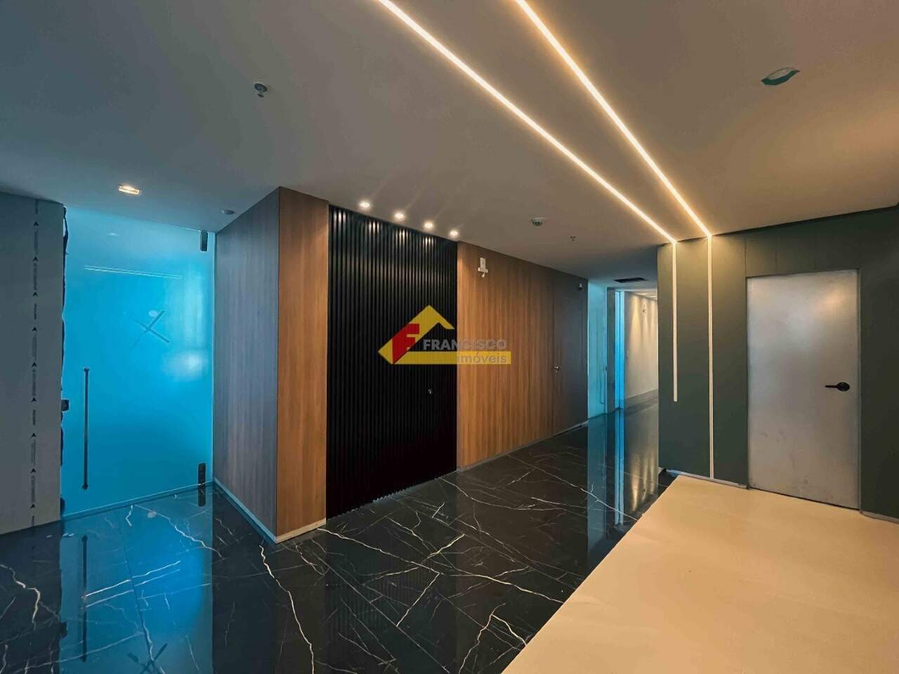 Sala para aluguel no Centro: