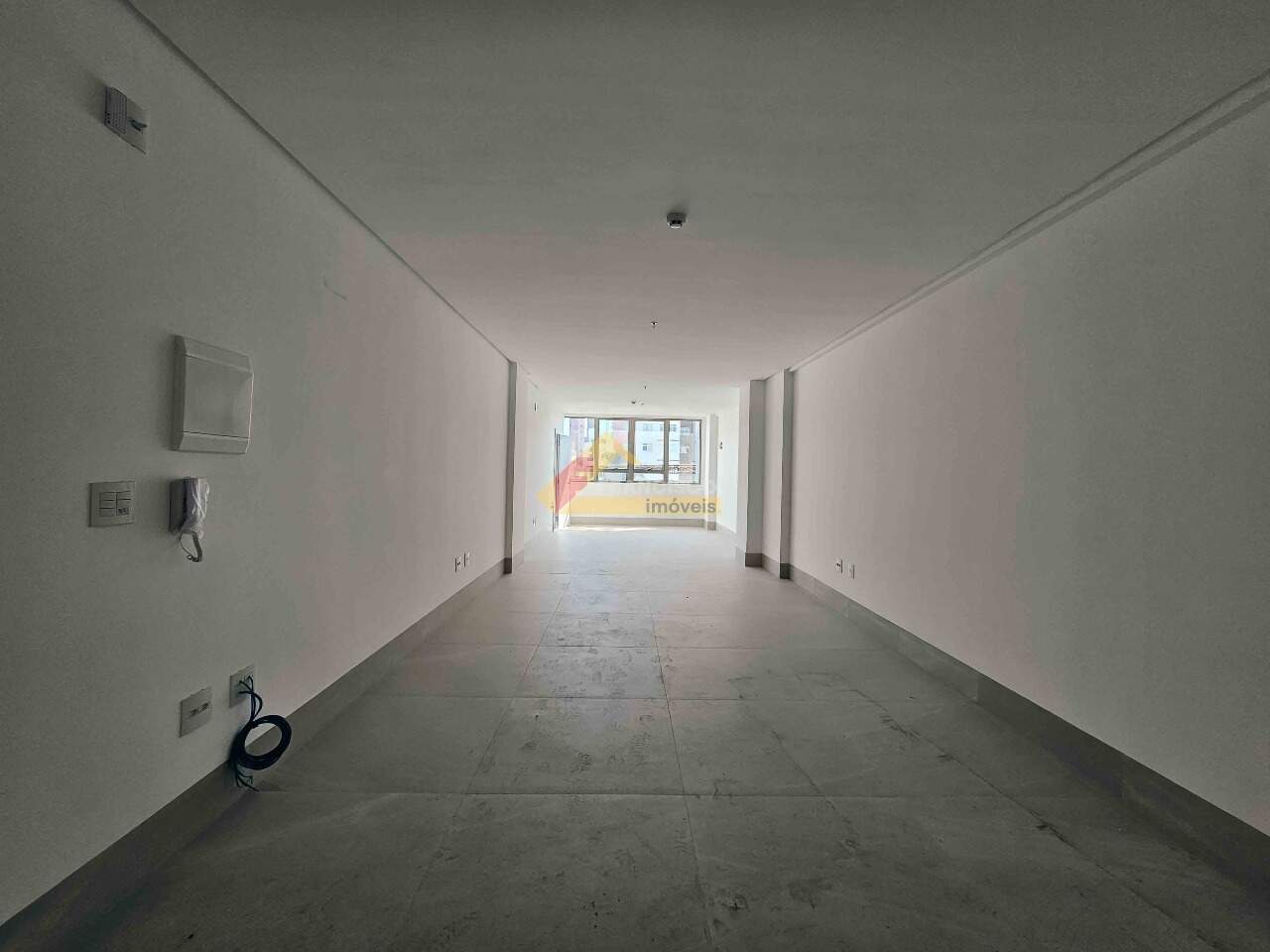 Sala para aluguel no Centro: