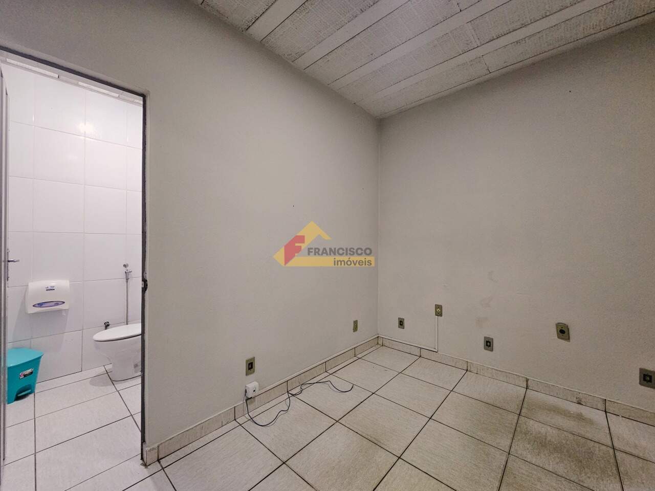 Galpão para aluguel no Geraldo Pereira: