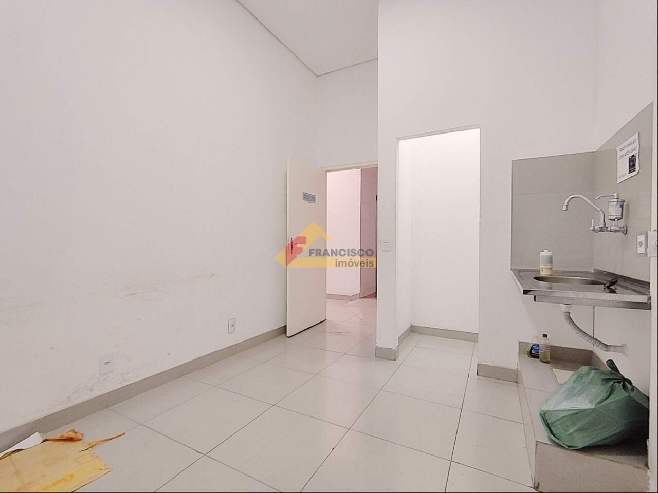 Sobre Loja para aluguel no Centro: